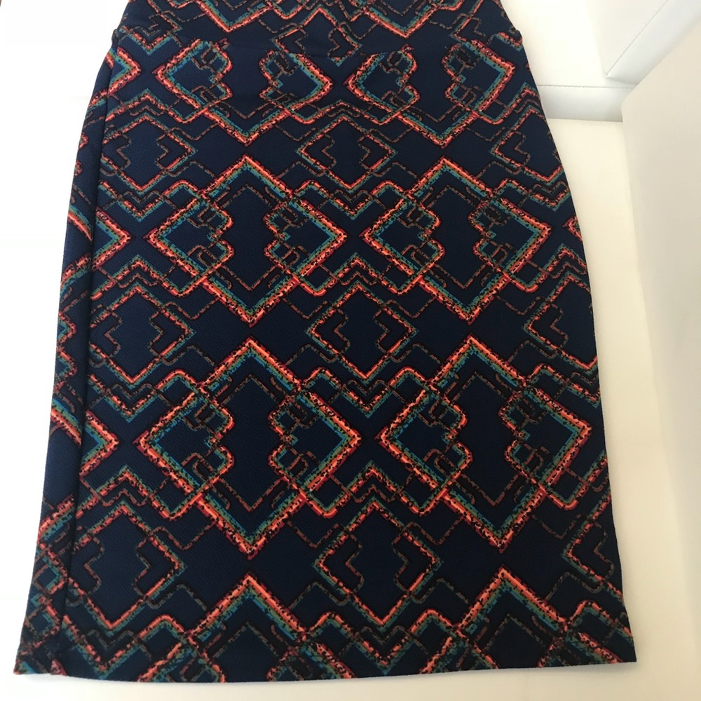 LuLaRoe Cassie XS Geometric Navy Skirt - Picture 4 of 5
